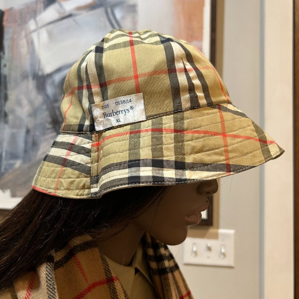 Vintage Burberry Gabardine Reversible Check-Print Bucket Hat in Flax Sand